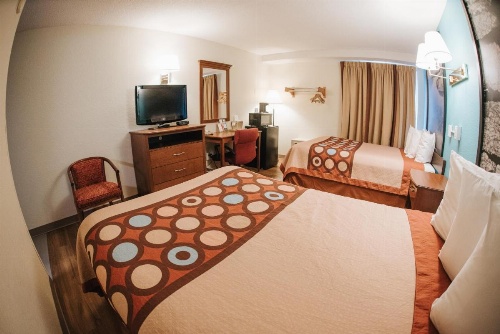 Super 8 by Wyndham Danbury image 19